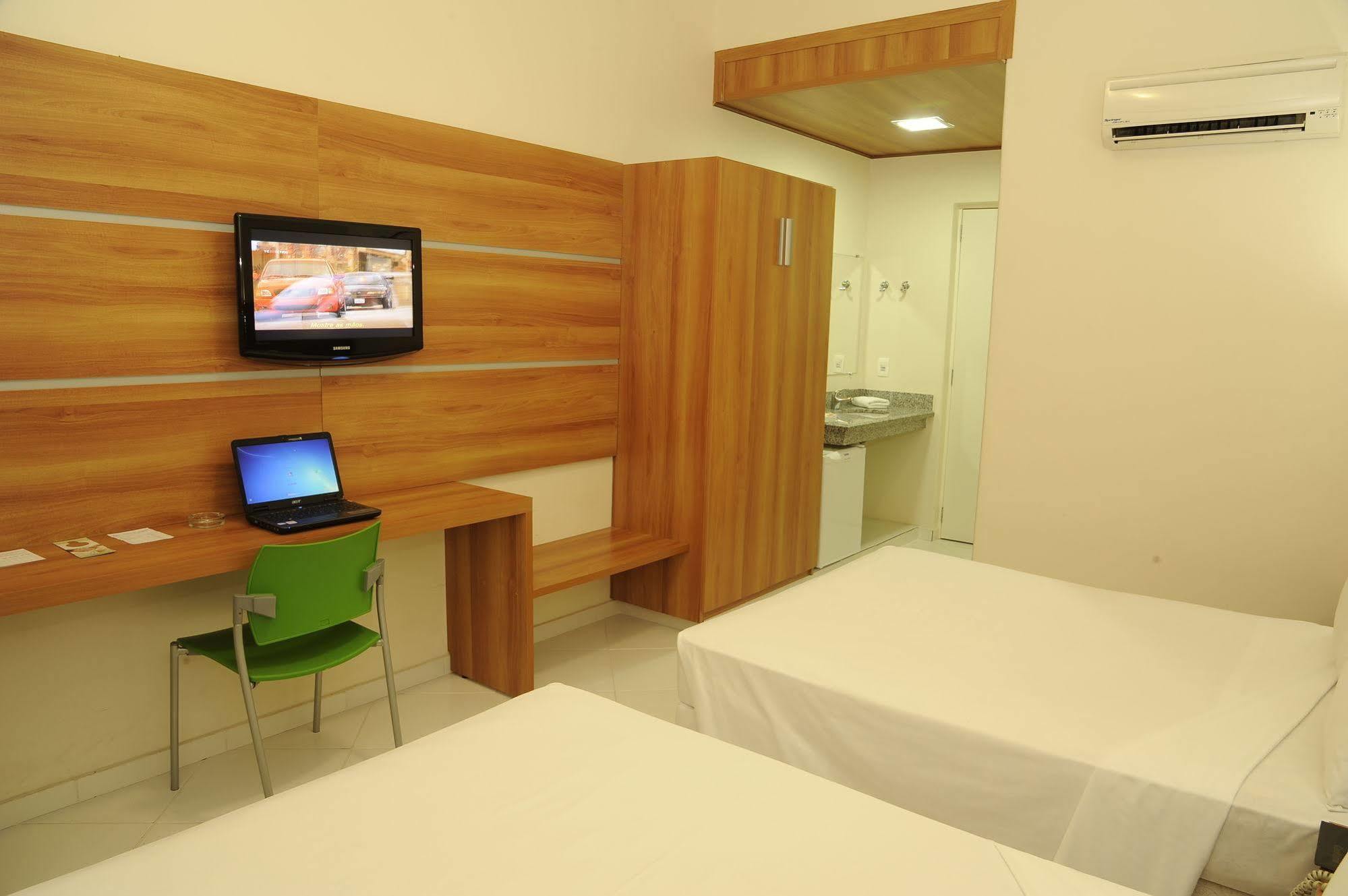 Hotel Kk Іту Екстер'єр фото